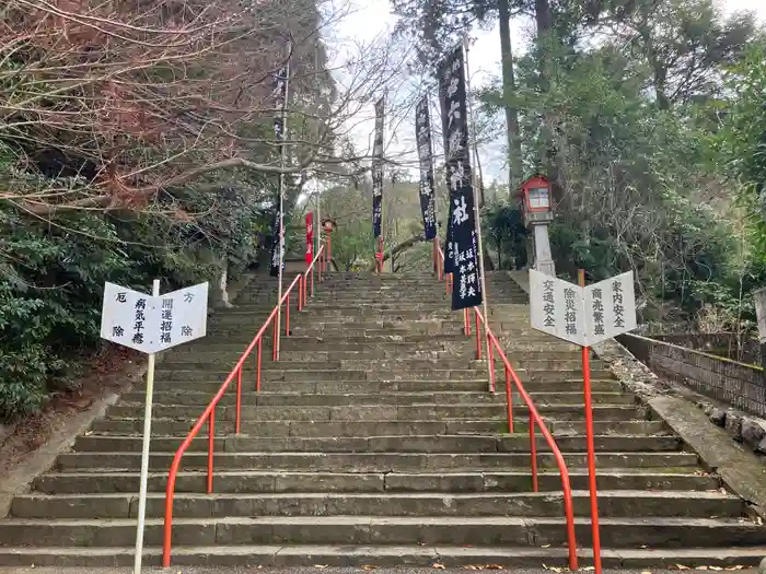 六殿神社の建物その他