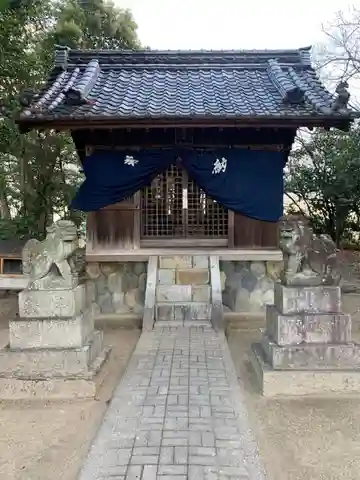 八幡社(東)の本殿・本堂