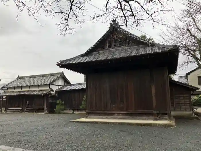 篠山春日神社の建物その他