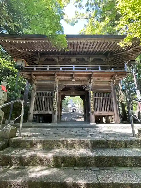 大窪寺の山門・神門