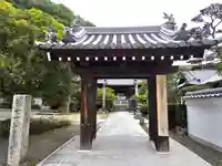 甲山寺の山門・神門