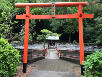 宇佐八幡神社の末社・摂社