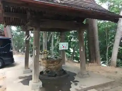 氷川女體神社の手水舎