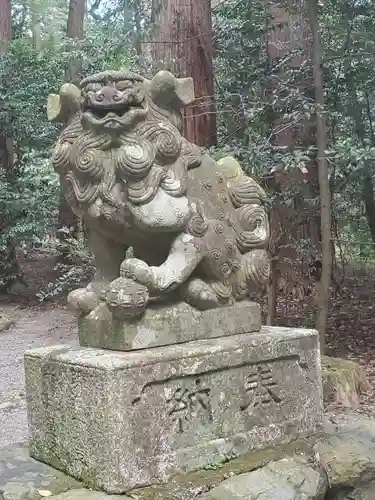 椿大神社の狛犬