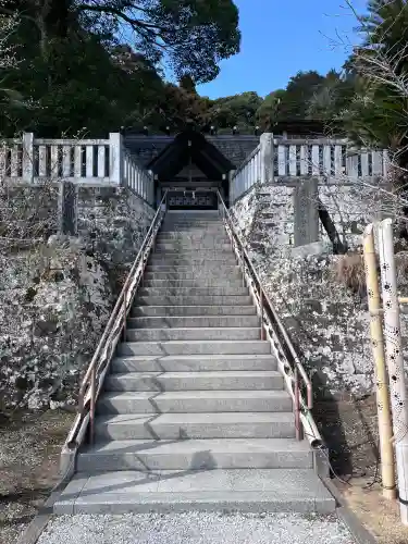 高家神社の{uncategorized: "未分類", other: "その他", undefined: "問題あり", building: "その他建物", grave: "お墓", sacred_gate: "鳥居", guardian: "狛犬", statue: "像", buddha: "仏像", history: "歴史", nature: "自然", garden: "庭園", animal: "動物", pagoda: "塔", temizu: "手水舎", mountain_gate: "山門・神門", sanctuary: "本殿・本堂", subordinate: "末社・摂社", art: "芸術", scenery: "景色", jizo: "地蔵", ema: "絵馬", goshuin: "御朱印", omikuji: "おみくじ", items: "授与品その他", amulet: "お守り", goshuincho: "御朱印帳", eats: "食事", festival: "お祭り", votive_dance: "神楽", shichigosan: "七五三参", wedding: "結婚式", experience: "体験その他", initially: "初詣", around: "周辺", anti_infection: "感染症対策"}