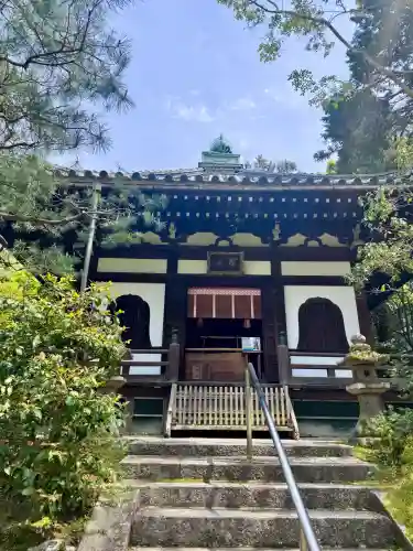 青蓮院門跡の{uncategorized: "未分類", other: "その他", undefined: "問題あり", building: "その他建物", grave: "お墓", sacred_gate: "鳥居", guardian: "狛犬", statue: "像", buddha: "仏像", history: "歴史", nature: "自然", garden: "庭園", animal: "動物", pagoda: "塔", temizu: "手水舎", mountain_gate: "山門・神門", sanctuary: "本殿・本堂", subordinate: "末社・摂社", art: "芸術", scenery: "景色", jizo: "地蔵", ema: "絵馬", goshuin: "御朱印", omikuji: "おみくじ", items: "授与品その他", amulet: "お守り", goshuincho: "御朱印帳", eats: "食事", festival: "お祭り", votive_dance: "神楽", shichigosan: "七五三参", wedding: "結婚式", experience: "体験その他", initially: "初詣", around: "周辺", anti_infection: "感染症対策"}