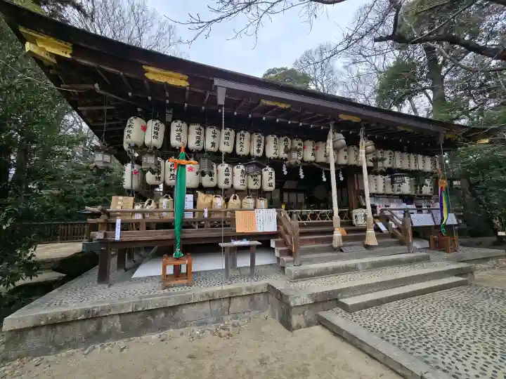 廣瀬大社の{uncategorized: "未分類", other: "その他", undefined: "問題あり", building: "その他建物", grave: "お墓", sacred_gate: "鳥居", guardian: "狛犬", statue: "像", buddha: "仏像", history: "歴史", nature: "自然", garden: "庭園", animal: "動物", pagoda: "塔", temizu: "手水舎", mountain_gate: "山門・神門", sanctuary: "本殿・本堂", subordinate: "末社・摂社", art: "芸術", scenery: "景色", jizo: "地蔵", ema: "絵馬", goshuin: "御朱印", omikuji: "おみくじ", items: "授与品その他", amulet: "お守り", goshuincho: "御朱印帳", eats: "食事", festival: "お祭り", votive_dance: "神楽", shichigosan: "七五三参", wedding: "結婚式", experience: "体験その他", initially: "初詣", around: "周辺", anti_infection: "感染症対策"}