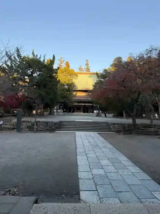 円覚寺の{uncategorized: "未分類", other: "その他", undefined: "問題あり", building: "その他建物", grave: "お墓", sacred_gate: "鳥居", guardian: "狛犬", statue: "像", buddha: "仏像", history: "歴史", nature: "自然", garden: "庭園", animal: "動物", pagoda: "塔", temizu: "手水舎", mountain_gate: "山門・神門", sanctuary: "本殿・本堂", subordinate: "末社・摂社", art: "芸術", scenery: "景色", jizo: "地蔵", ema: "絵馬", goshuin: "御朱印", omikuji: "おみくじ", items: "授与品その他", amulet: "お守り", goshuincho: "御朱印帳", eats: "食事", festival: "お祭り", votive_dance: "神楽", shichigosan: "七五三参", wedding: "結婚式", experience: "体験その他", initially: "初詣", around: "周辺", anti_infection: "感染症対策"}