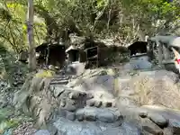 不動尊(布引の滝)の仏像