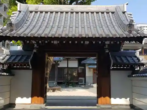 法泉寺の山門