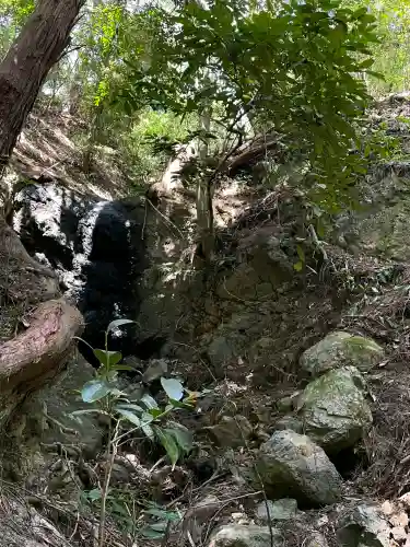 小國神社の{uncategorized: "未分類", other: "その他", undefined: "問題あり", building: "その他建物", grave: "お墓", sacred_gate: "鳥居", guardian: "狛犬", statue: "像", buddha: "仏像", history: "歴史", nature: "自然", garden: "庭園", animal: "動物", pagoda: "塔", temizu: "手水舎", mountain_gate: "山門・神門", sanctuary: "本殿・本堂", subordinate: "末社・摂社", art: "芸術", scenery: "景色", jizo: "地蔵", ema: "絵馬", goshuin: "御朱印", omikuji: "おみくじ", items: "授与品その他", amulet: "お守り", goshuincho: "御朱印帳", eats: "食事", festival: "お祭り", votive_dance: "神楽", shichigosan: "七五三参", wedding: "結婚式", experience: "体験その他", initially: "初詣", around: "周辺", anti_infection: "感染症対策"}