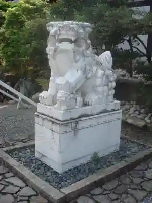 近江神宮の狛犬