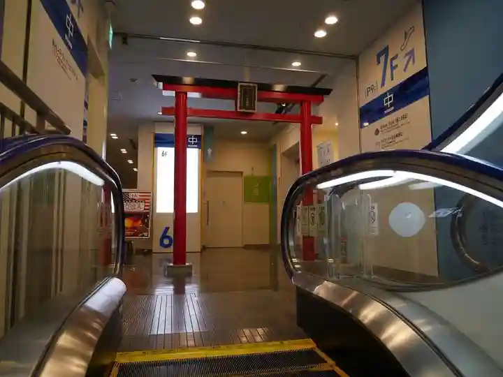 アクアシティお台場神社の鳥居