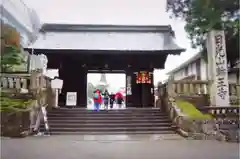 輪王寺の山門