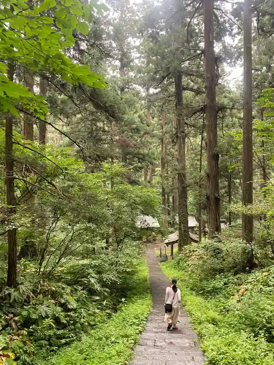 出羽神社(出羽三山神社)~三神合祭殿~(山形県)