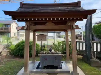 三ツ木神社の手水舎
