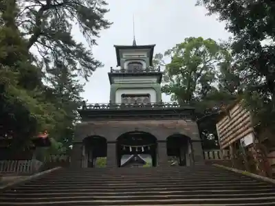 尾山神社の山門・神門