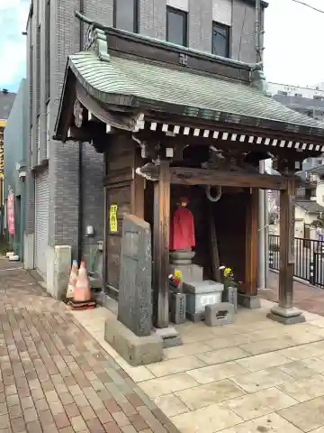 淀橋咳止地蔵尊の本殿・本堂