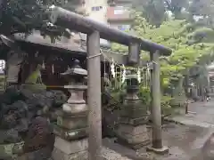 小野照崎神社の末社