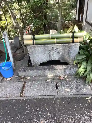 蝮ヶ池八幡宮の手水舎