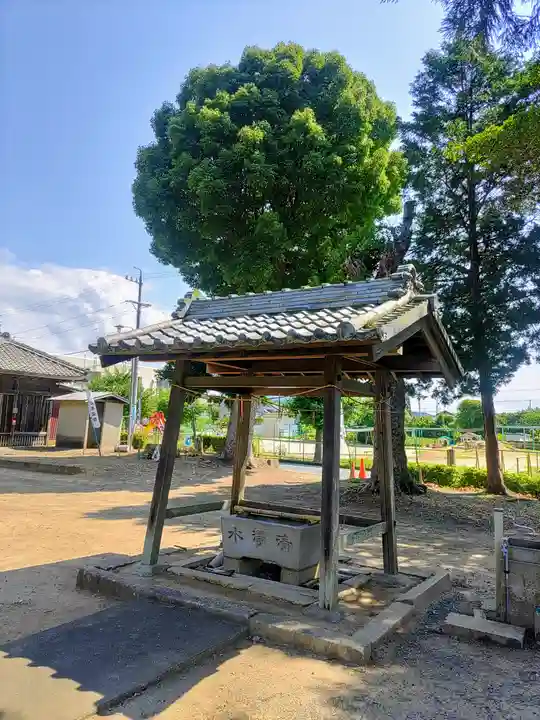 守公神社の手水舎