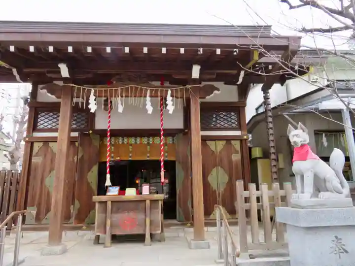 飛木稲荷神社の本殿・本堂