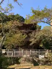 六條八幡宮の建物その他