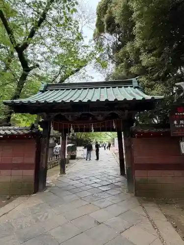 上野東照宮の{uncategorized: "未分類", other: "その他", undefined: "問題あり", building: "その他建物", grave: "お墓", sacred_gate: "鳥居", guardian: "狛犬", statue: "像", buddha: "仏像", history: "歴史", nature: "自然", garden: "庭園", animal: "動物", pagoda: "塔", temizu: "手水舎", mountain_gate: "山門・神門", sanctuary: "本殿・本堂", subordinate: "末社・摂社", art: "芸術", scenery: "景色", jizo: "地蔵", ema: "絵馬", goshuin: "御朱印", omikuji: "おみくじ", items: "授与品その他", amulet: "お守り", goshuincho: "御朱印帳", eats: "食事", festival: "お祭り", votive_dance: "神楽", shichigosan: "七五三参", wedding: "結婚式", experience: "体験その他", initially: "初詣", around: "周辺", anti_infection: "感染症対策"}
