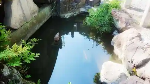 若宮神明社の庭園