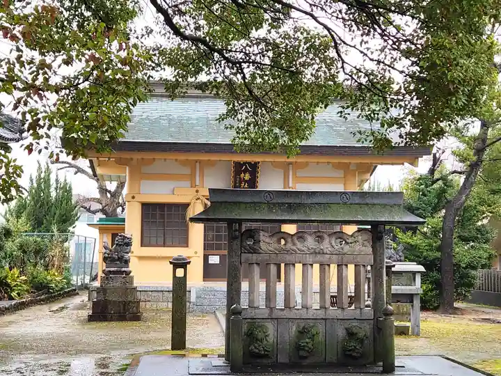 八幡社の本殿・本堂