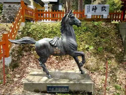 滝上神社の狛犬