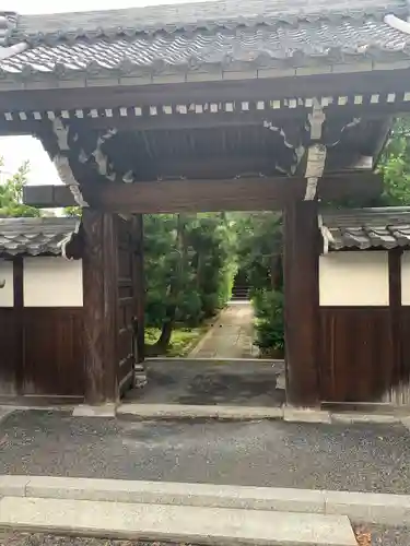 正塔院の山門・神門