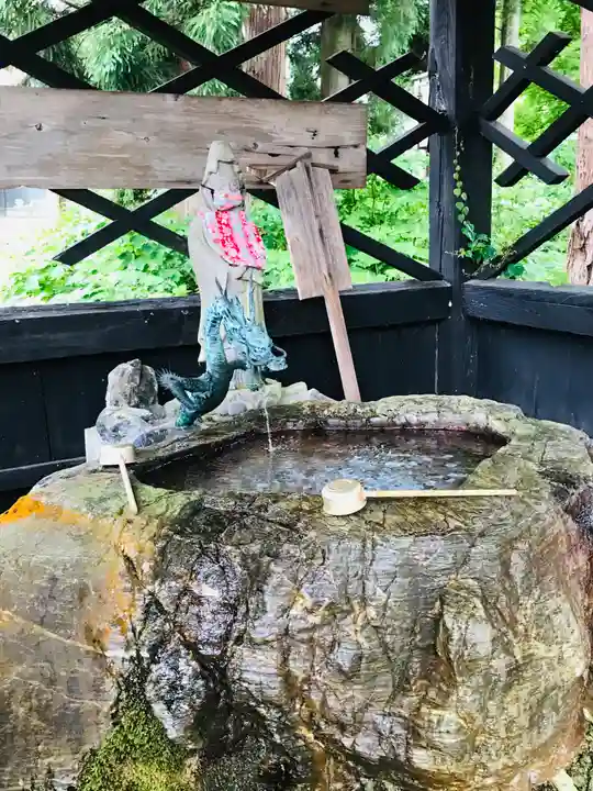幸徳院笹野寺の手水舎