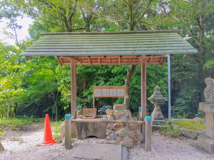 尾張戸神社(瀬戸市・名古屋市守山区)の手水舎