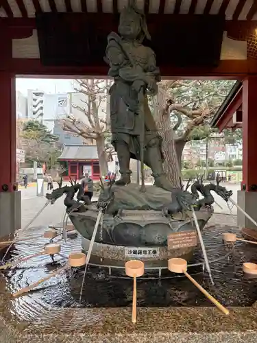 浅草寺の手水舎