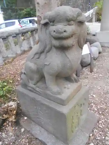 諏訪大神社の狛犬