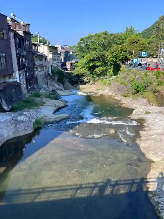 修禅寺の{uncategorized: "未分類", other: "その他", undefined: "問題あり", building: "その他建物", grave: "お墓", sacred_gate: "鳥居", guardian: "狛犬", statue: "像", buddha: "仏像", history: "歴史", nature: "自然", garden: "庭園", animal: "動物", pagoda: "塔", temizu: "手水舎", mountain_gate: "山門・神門", sanctuary: "本殿・本堂", subordinate: "末社・摂社", art: "芸術", scenery: "景色", jizo: "地蔵", ema: "絵馬", goshuin: "御朱印", omikuji: "おみくじ", items: "授与品その他", amulet: "お守り", goshuincho: "御朱印帳", eats: "食事", festival: "お祭り", votive_dance: "神楽", shichigosan: "七五三参", wedding: "結婚式", experience: "体験その他", initially: "初詣", around: "周辺", anti_infection: "感染症対策"}