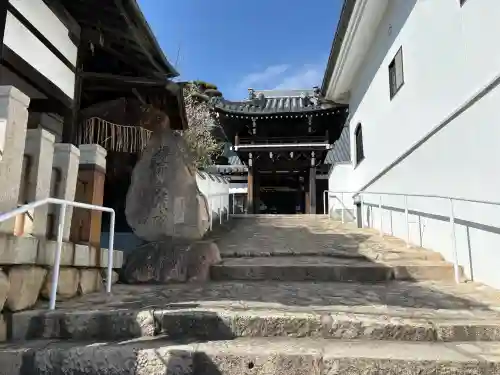 海蔵寺の{uncategorized: "未分類", other: "その他", undefined: "問題あり", building: "その他建物", grave: "お墓", sacred_gate: "鳥居", guardian: "狛犬", statue: "像", buddha: "仏像", history: "歴史", nature: "自然", garden: "庭園", animal: "動物", pagoda: "塔", temizu: "手水舎", mountain_gate: "山門・神門", sanctuary: "本殿・本堂", subordinate: "末社・摂社", art: "芸術", scenery: "景色", jizo: "地蔵", ema: "絵馬", goshuin: "御朱印", omikuji: "おみくじ", items: "授与品その他", amulet: "お守り", goshuincho: "御朱印帳", eats: "食事", festival: "お祭り", votive_dance: "神楽", shichigosan: "七五三参", wedding: "結婚式", experience: "体験その他", initially: "初詣", around: "周辺", anti_infection: "感染症対策"}