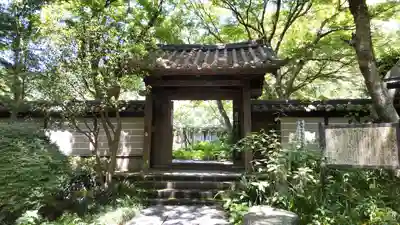 瑞泉寺の山門・神門