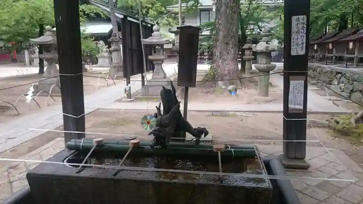 那古野神社の手水舎