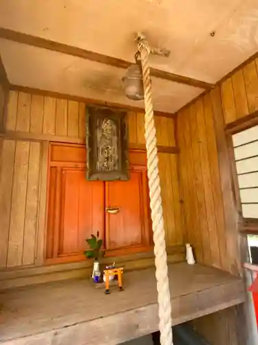 稲葉神社の本殿・本堂