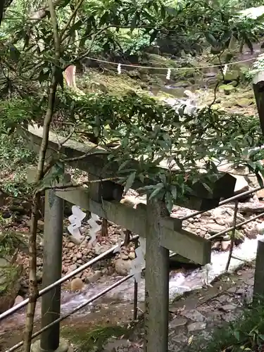 龍鎮神社の鳥居