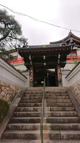 門戸厄神東光寺の山門・神門
