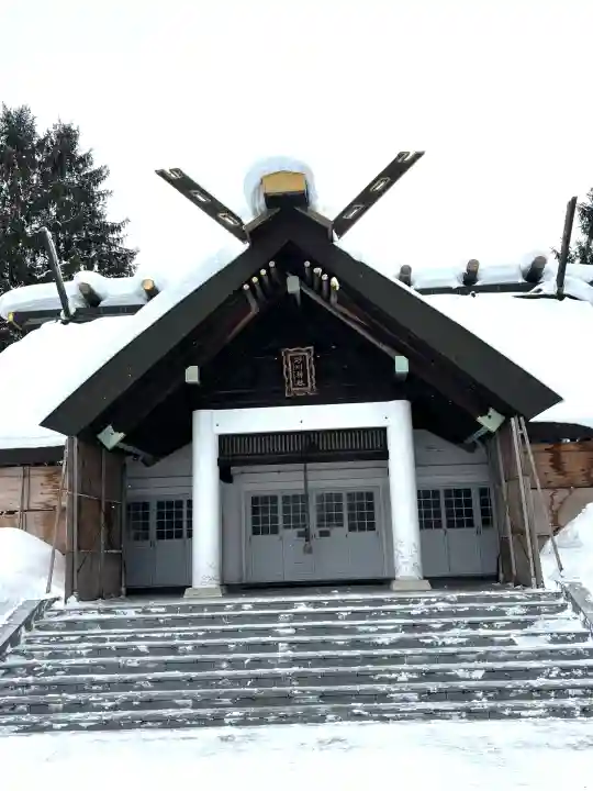 砂川神社の{uncategorized: "未分類", other: "その他", undefined: "問題あり", building: "その他建物", grave: "お墓", sacred_gate: "鳥居", guardian: "狛犬", statue: "像", buddha: "仏像", history: "歴史", nature: "自然", garden: "庭園", animal: "動物", pagoda: "塔", temizu: "手水舎", mountain_gate: "山門・神門", sanctuary: "本殿・本堂", subordinate: "末社・摂社", art: "芸術", scenery: "景色", jizo: "地蔵", ema: "絵馬", goshuin: "御朱印", omikuji: "おみくじ", items: "授与品その他", amulet: "お守り", goshuincho: "御朱印帳", eats: "食事", festival: "お祭り", votive_dance: "神楽", shichigosan: "七五三参", wedding: "結婚式", experience: "体験その他", initially: "初詣", around: "周辺", anti_infection: "感染症対策"}