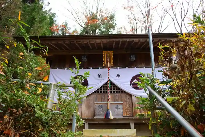 大六天麻王神社の本殿・本堂
