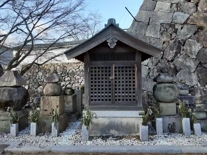 男山八幡宮の周辺
