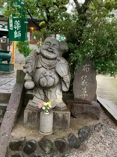 東照寺の像