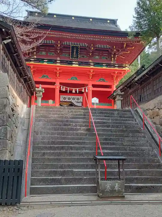 六所神社の山門・神門