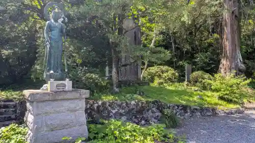 華藏寺(梅澤不動尊) (栃木県)