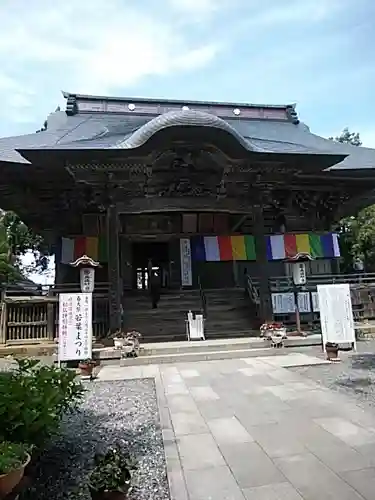 如法寺（鳥追観音）の本殿・本堂